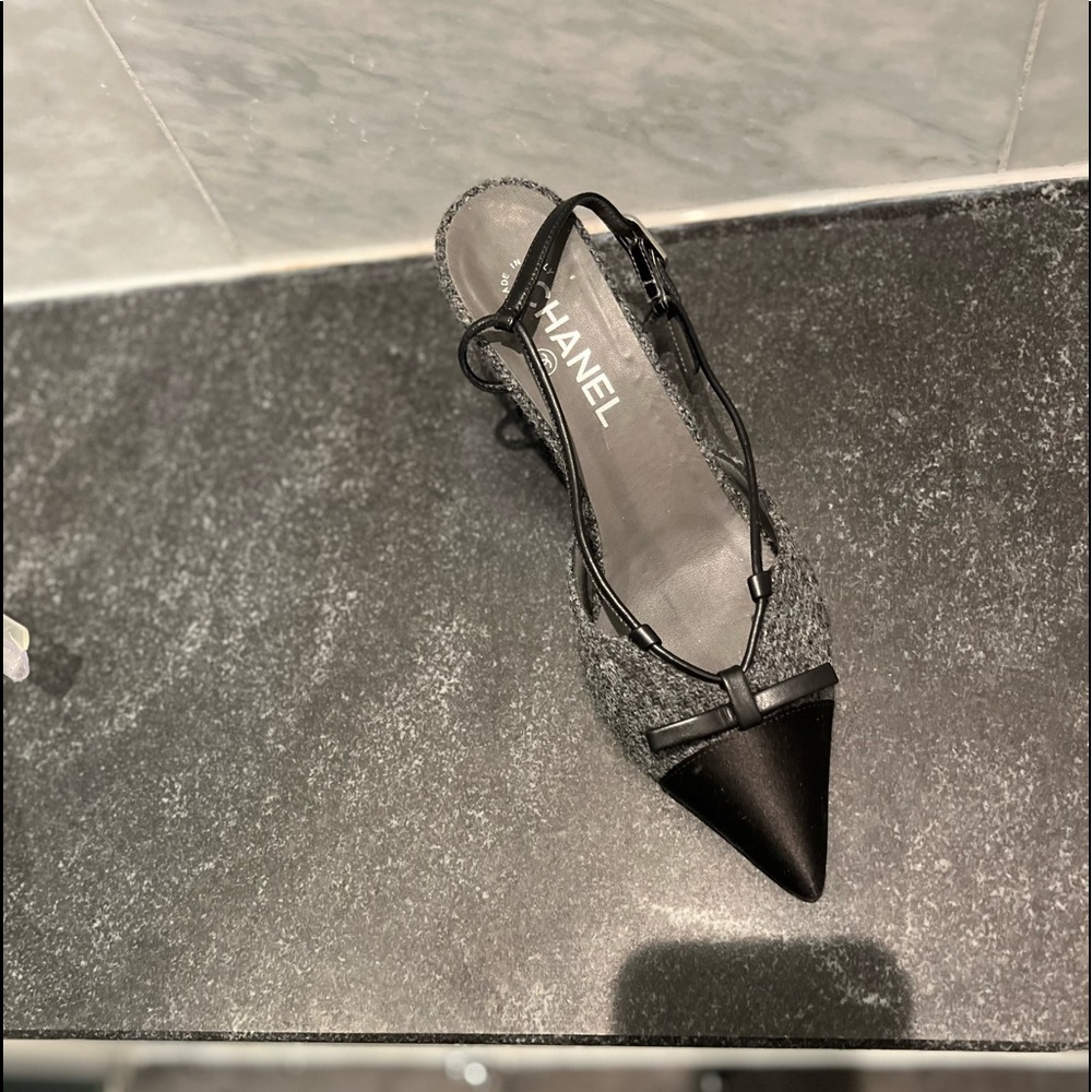 Authentic Chanel sling back heel gray tweed/black satin